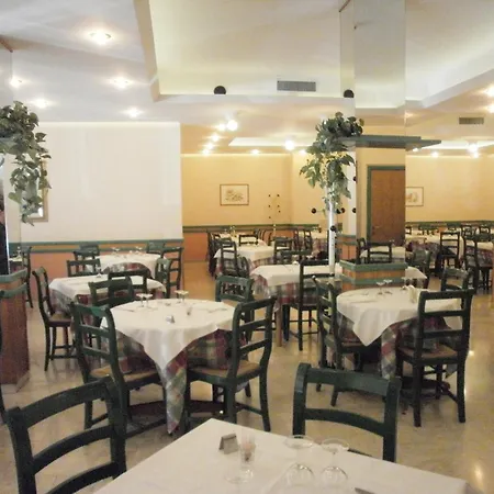 Отель Manzoni Перуджа