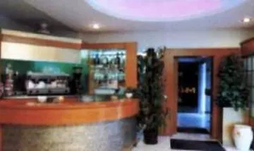 Manzoni 2* ペルージャ